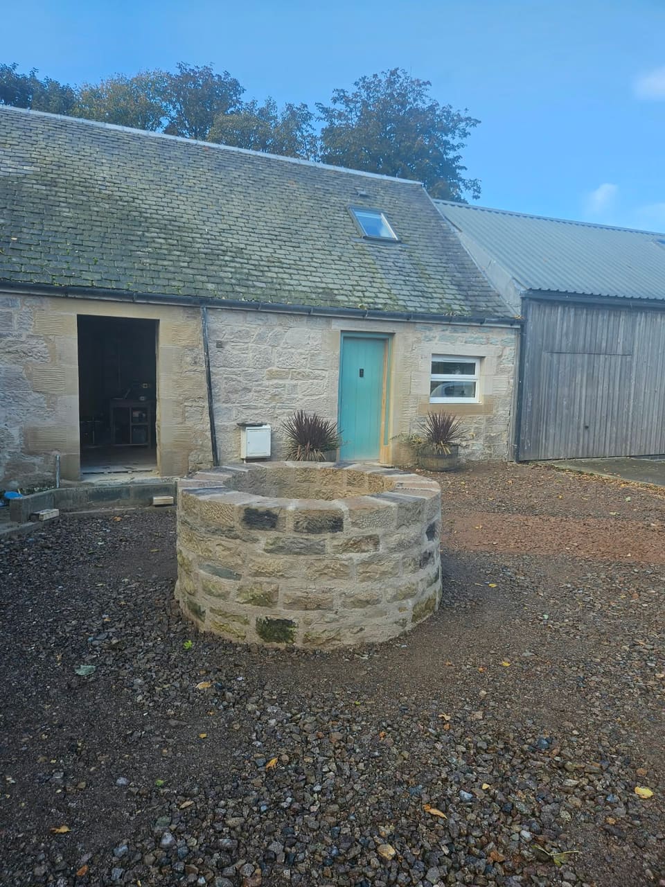 Flooded hole to finished well head - after